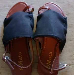 Mata leather sandals